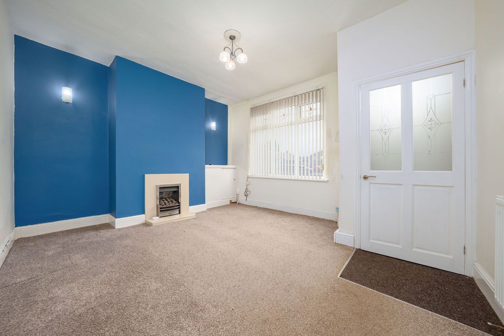 Property photo 2 of 25 Gallery