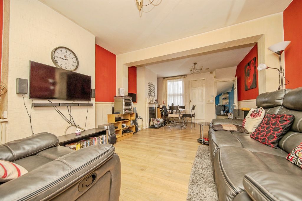 Property photo 3 of 16