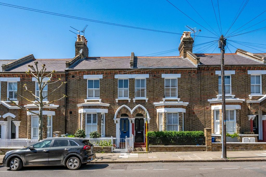 Property photo 1 of 9