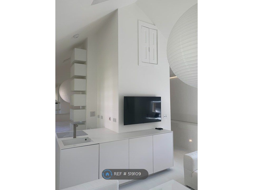 Property photo 1 of 34