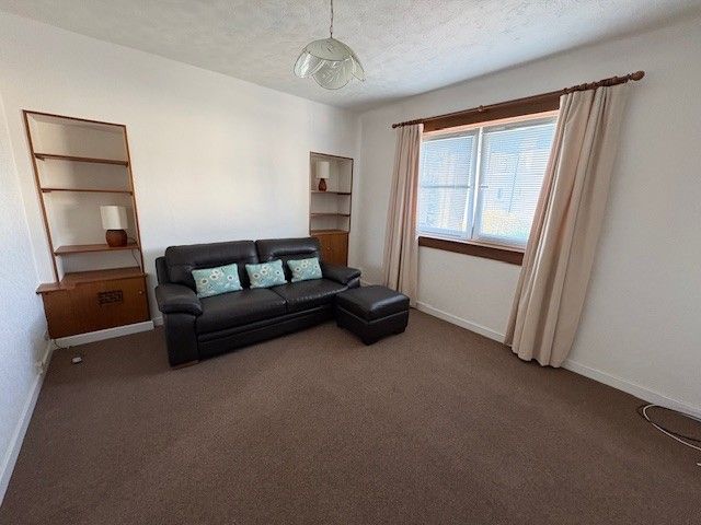 Property photo 3 of 10 Photo 3