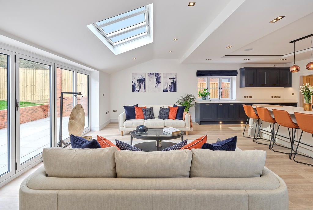 Property photo 3 of 27 Image