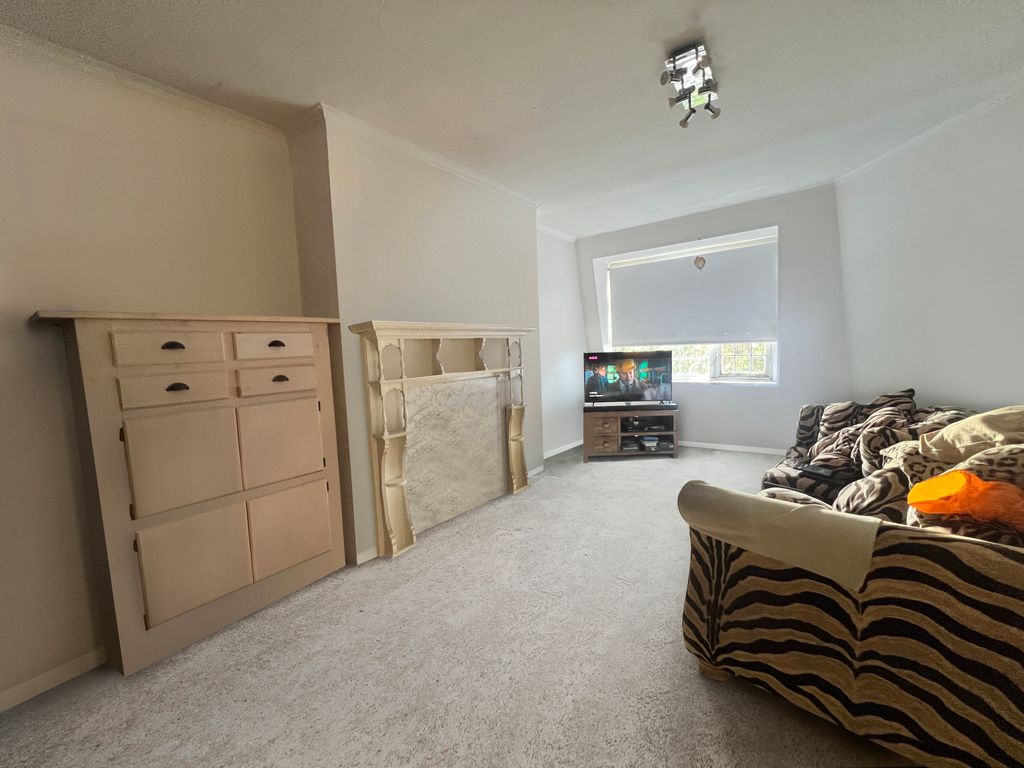 Property photo 3 of 9 Img_6776