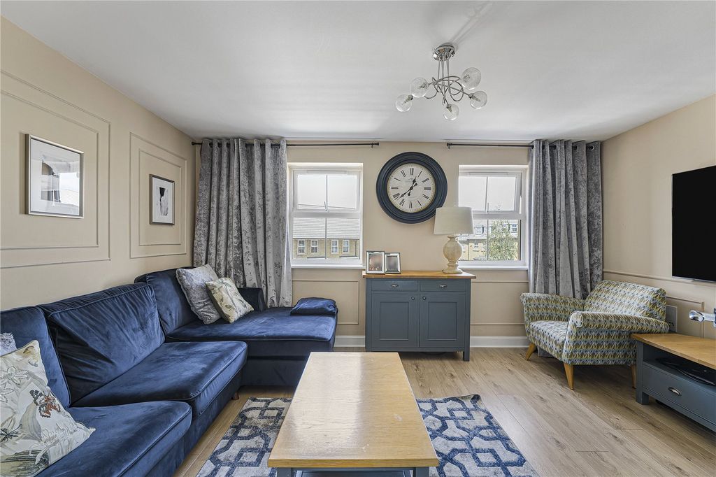 Property photo 2 of 34 Reception Room