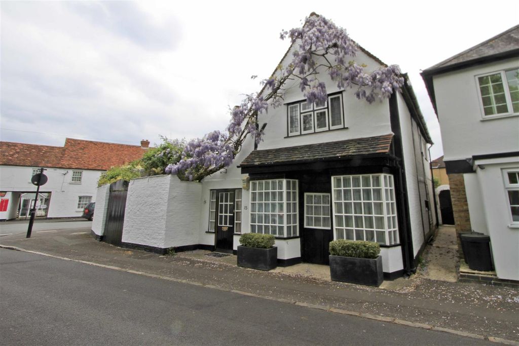 Property photo 1 of 28