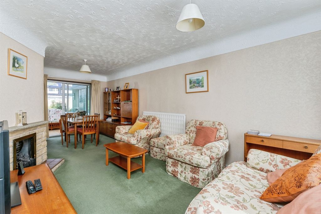 Property photo 3 of 22