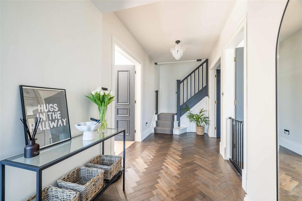 Property photo 3 of 25 CM5 (49 Of 54).Jpg