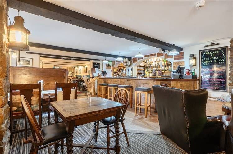 Property photo 3 of 20