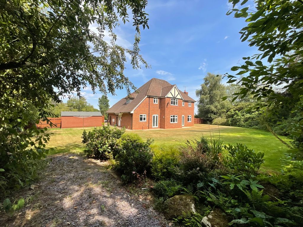 Property photo 3 of 51