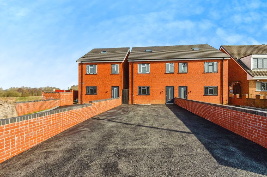 Property photo 1 of 17 Photography