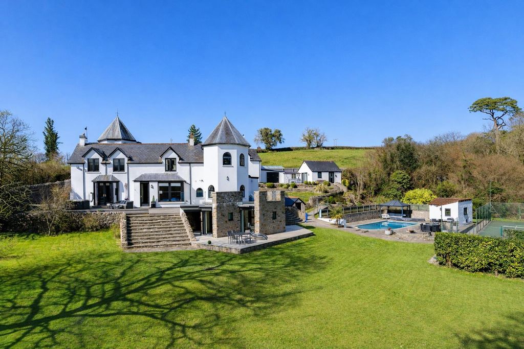 Property photo 1 of 23 2c890d9A-16Fb-4Acd-94A1-A7A184193B5B.Png