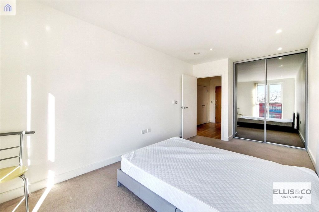 Property photo 3 of 7 Picture No. 05
