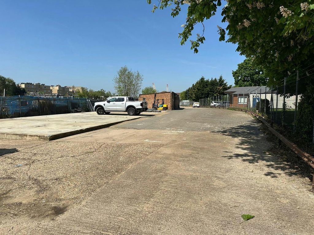 Property photo 1 of 2 Whatsapp Image 20250430 At 122721_E15d12F3.Jpg