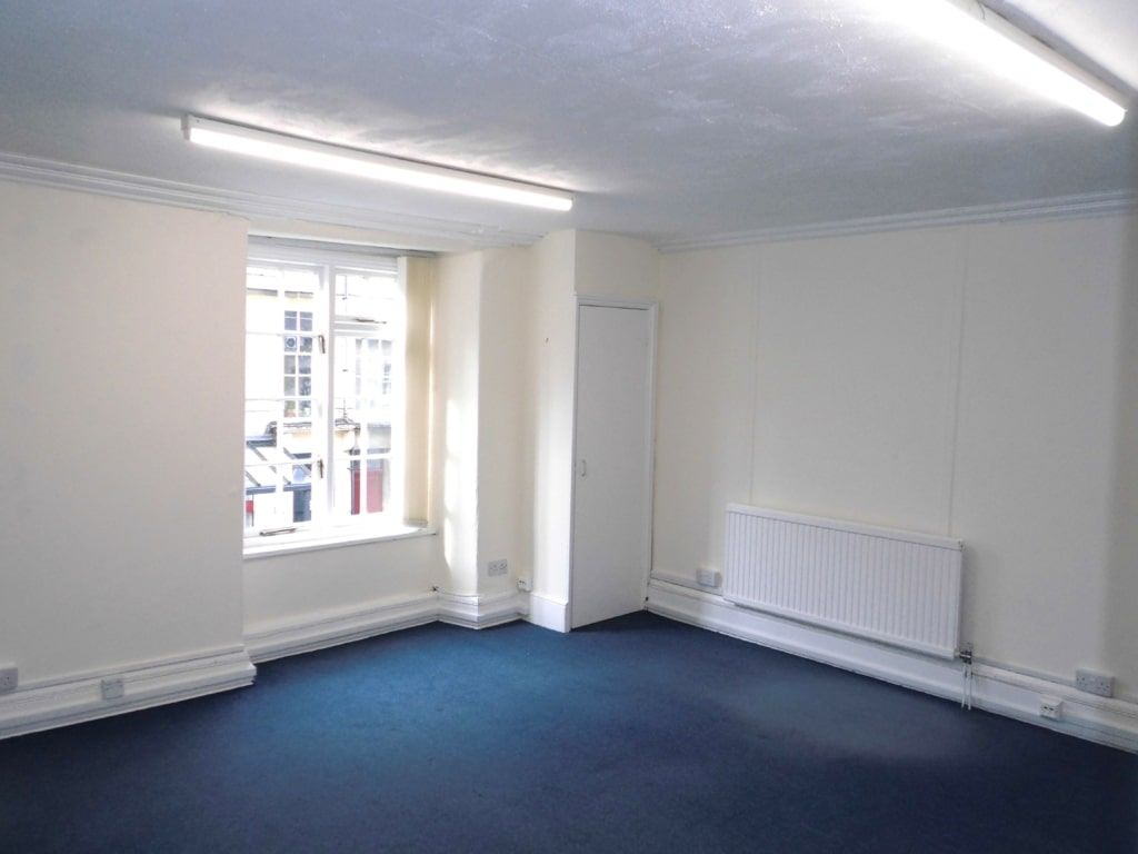 Property photo 1 of 3