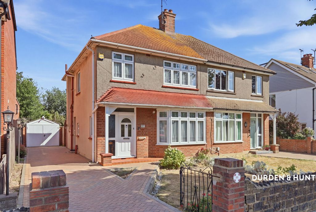 Property photo 1 of 24