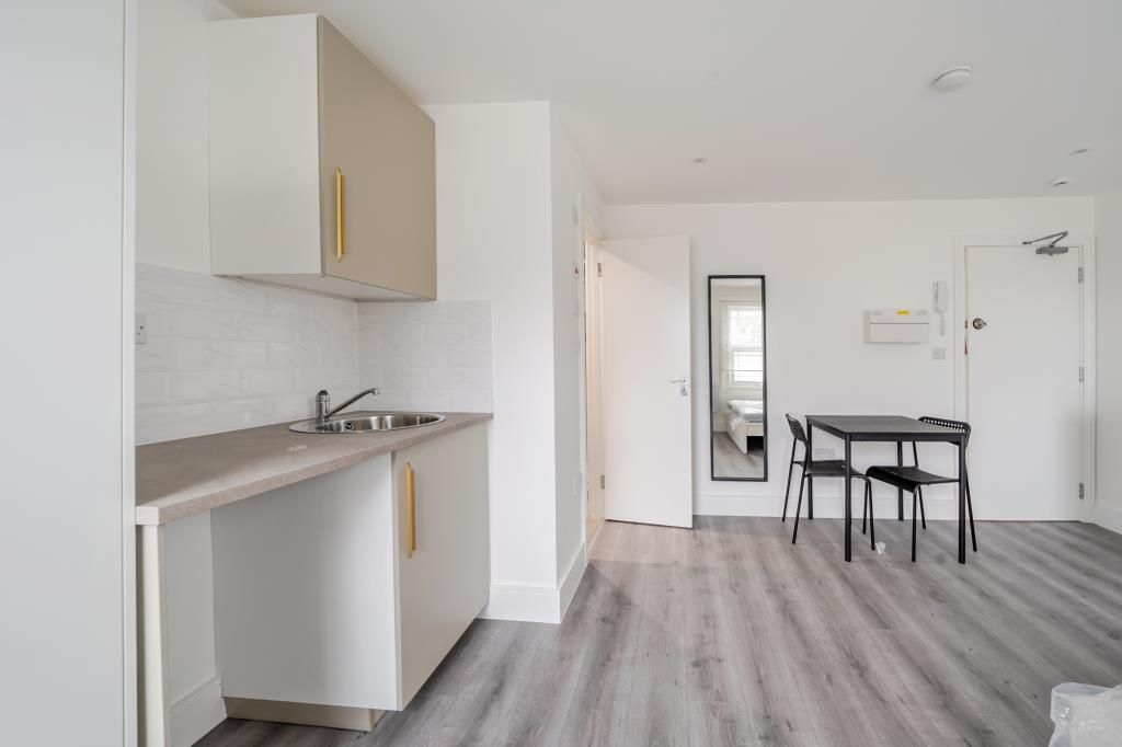 Property photo 2 of 6 3