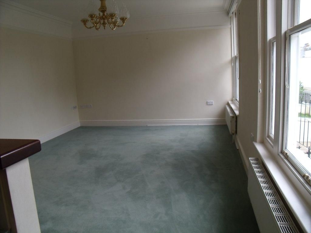 Property photo 2 of 3