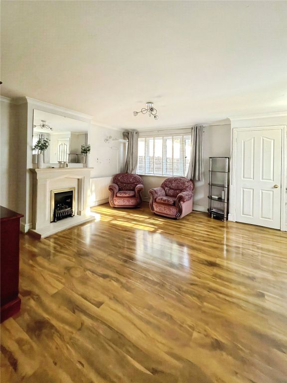 Property photo 3 of 10 Picture No. 04