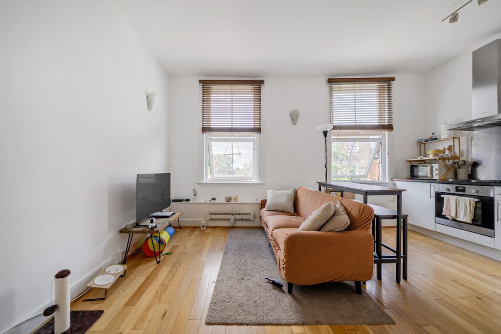 Property photo 2 of 14 1478628-8-6A3165E...