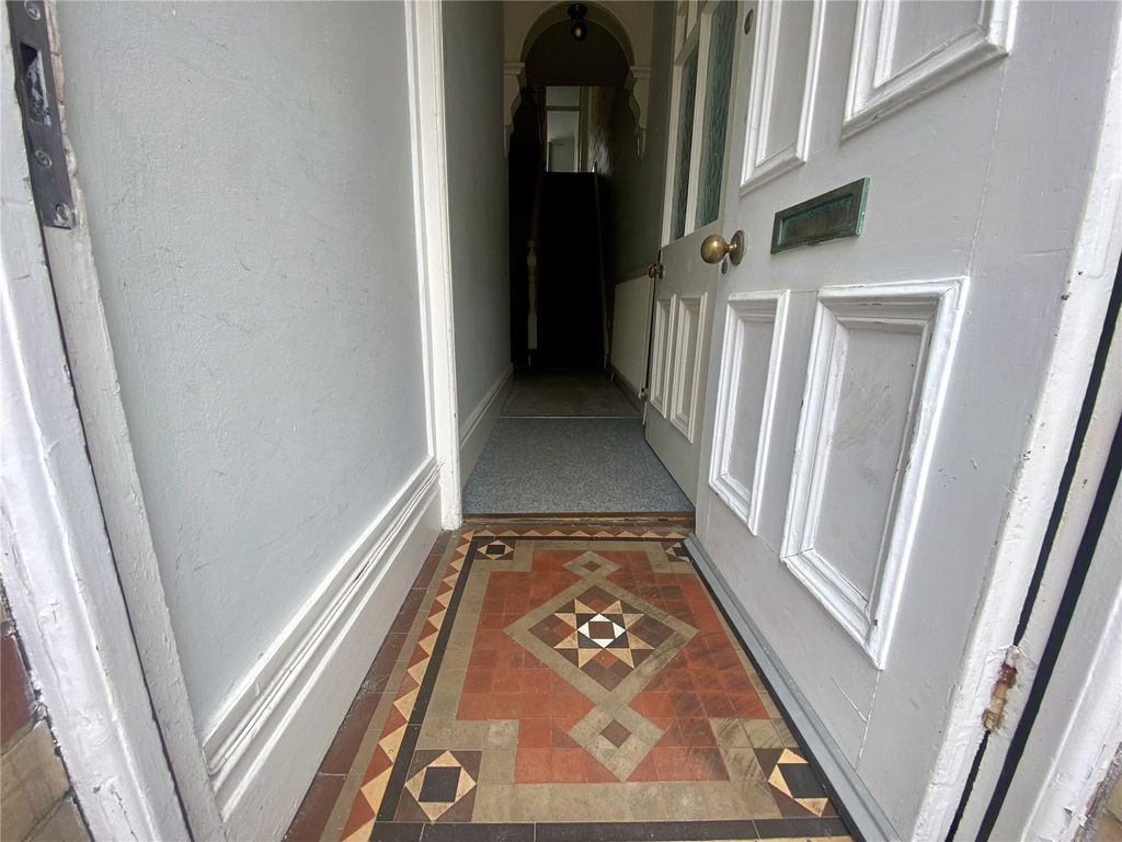 Property photo 2 of 20 Picture No. 18