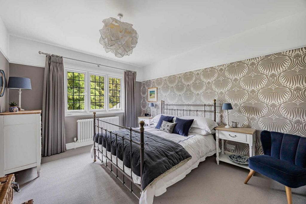 Additional image 18 of 7 bed detached house for saleHarpsden Woods, Harpsden, Henley-On-Thames, Oxfordshire RG9
