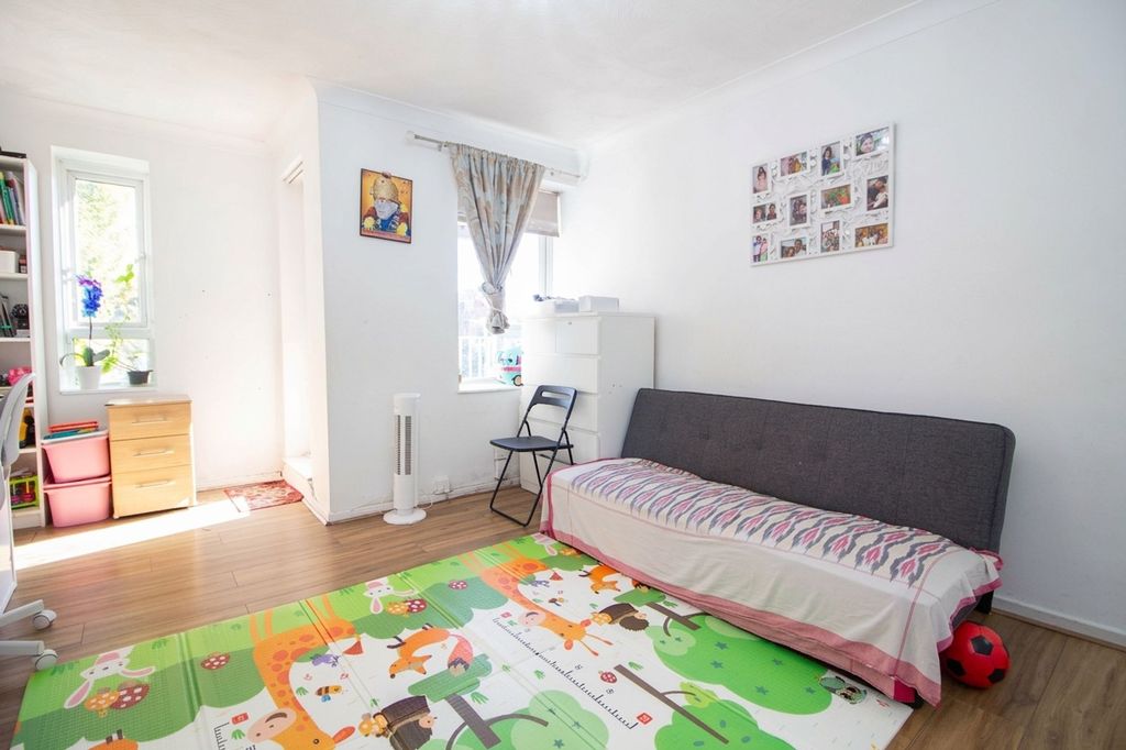 Property photo 2 of 7