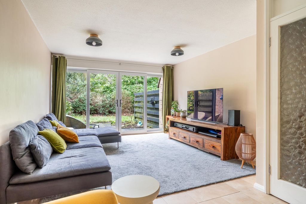 Property photo 2 of 14 Living Room