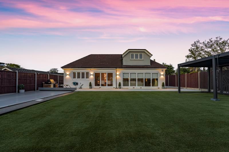 Property photo 3 of 30 Photo 9