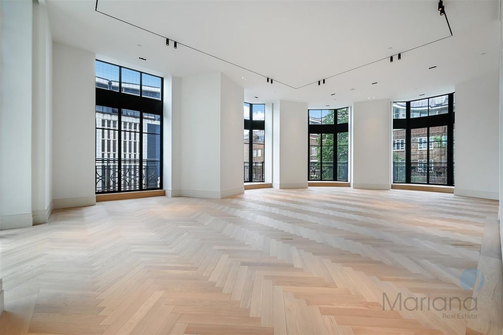 Property photo 2 of 42 Reception Room