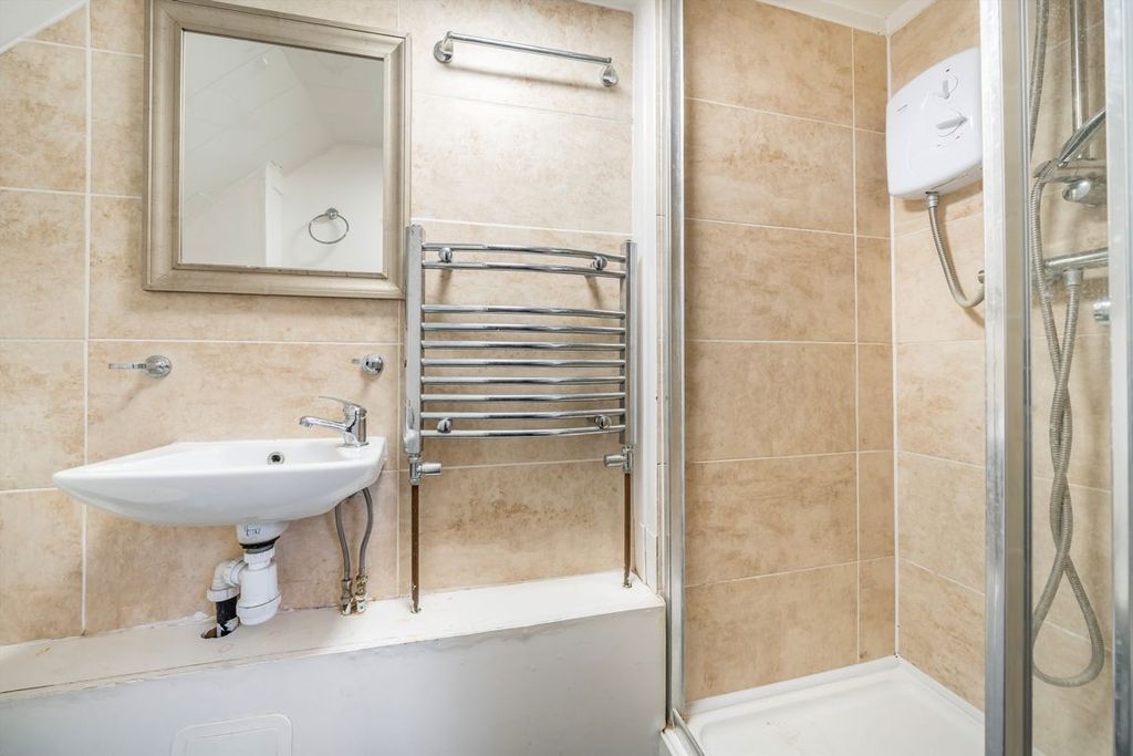 Property photo 3 of 3