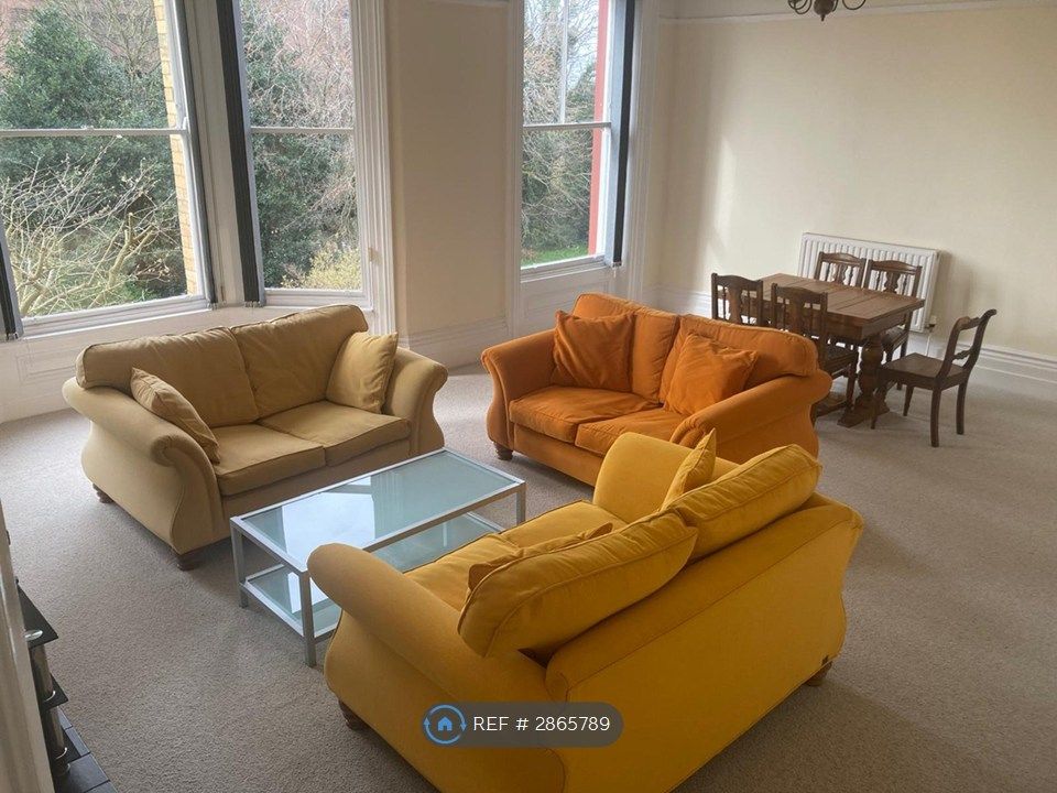 Property photo 2 of 19