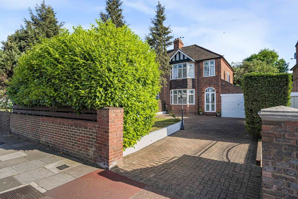Property photo 1 of 26 Picture No. 10