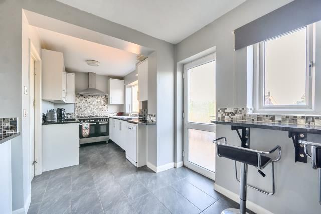 Property photo 2 of 15 Kitchen