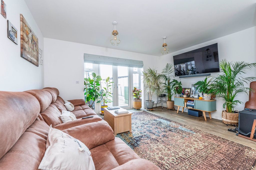 Property photo 2 of 15 Living Room