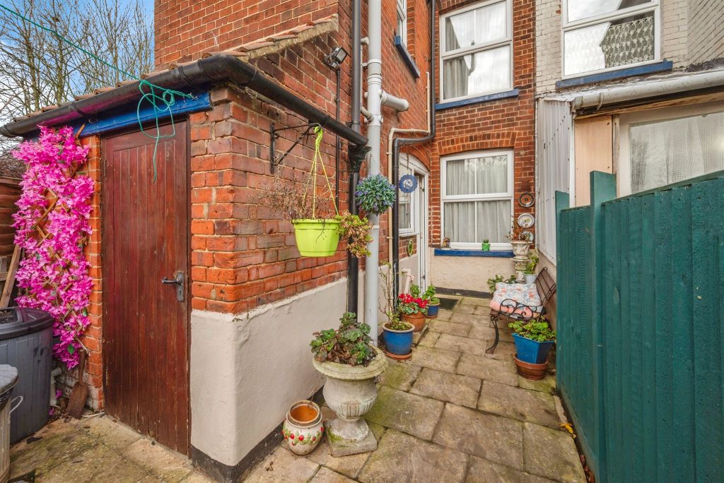 Property photo 3 of 14