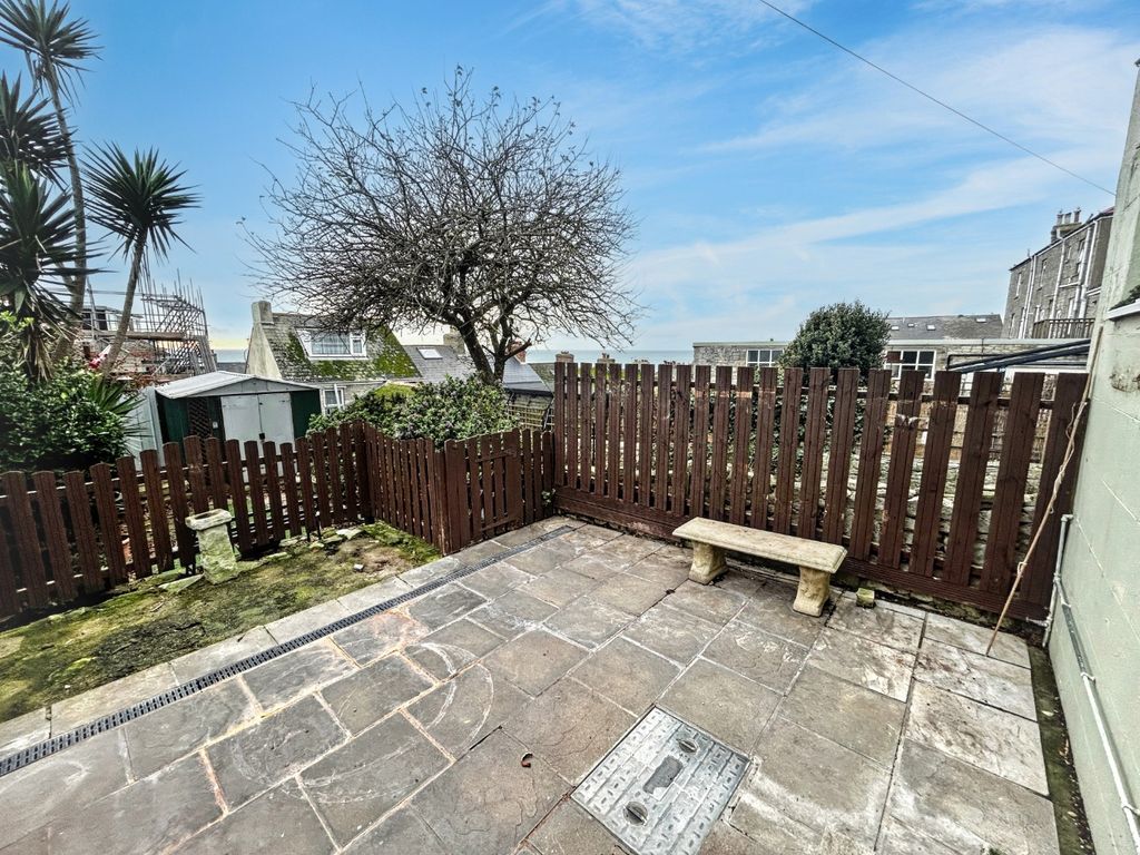 Property photo 3 of 12 4859433