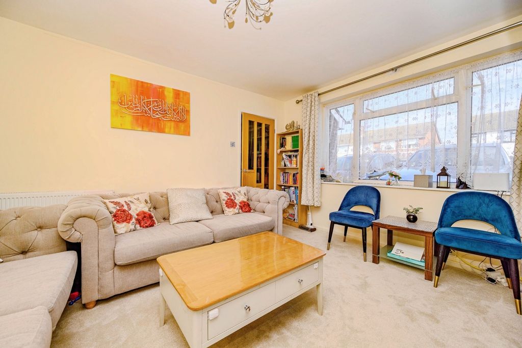 Property photo 3 of 14 Pbox-Img.Jpg