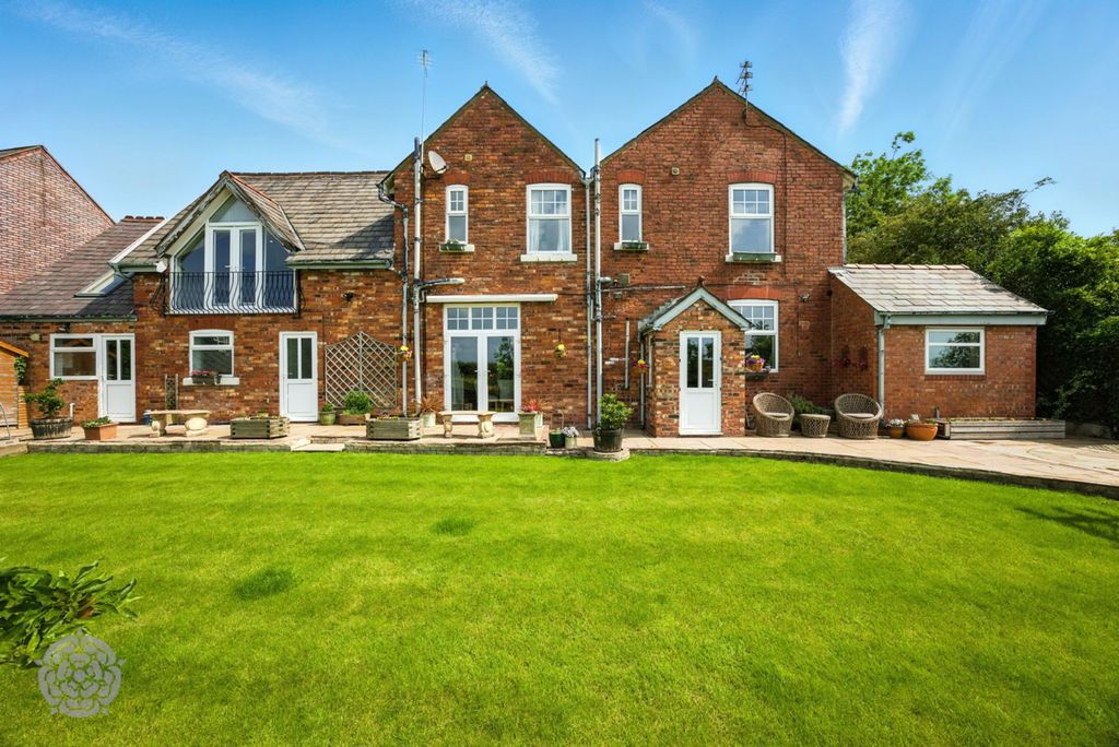 Property photo 1 of 41 Picture No. 26