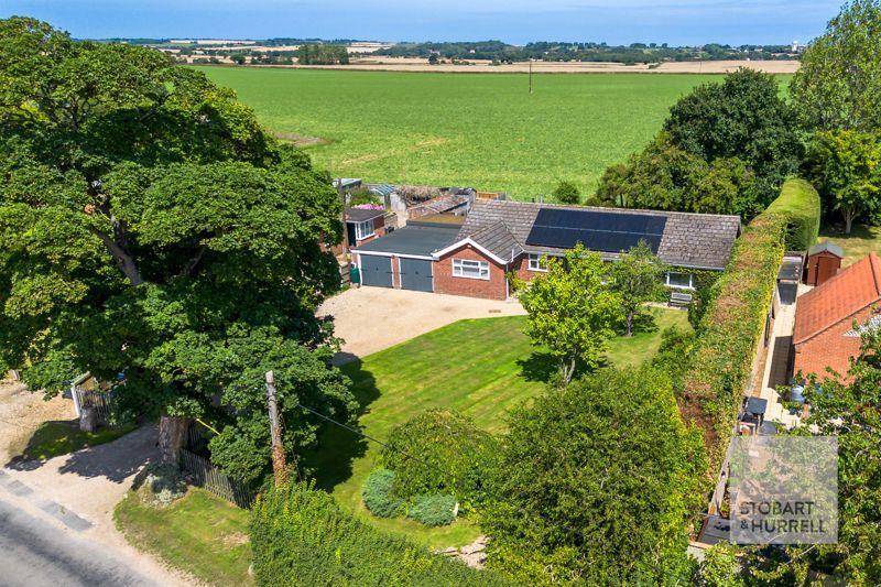 Property photo 1 of 31 Front Aerial