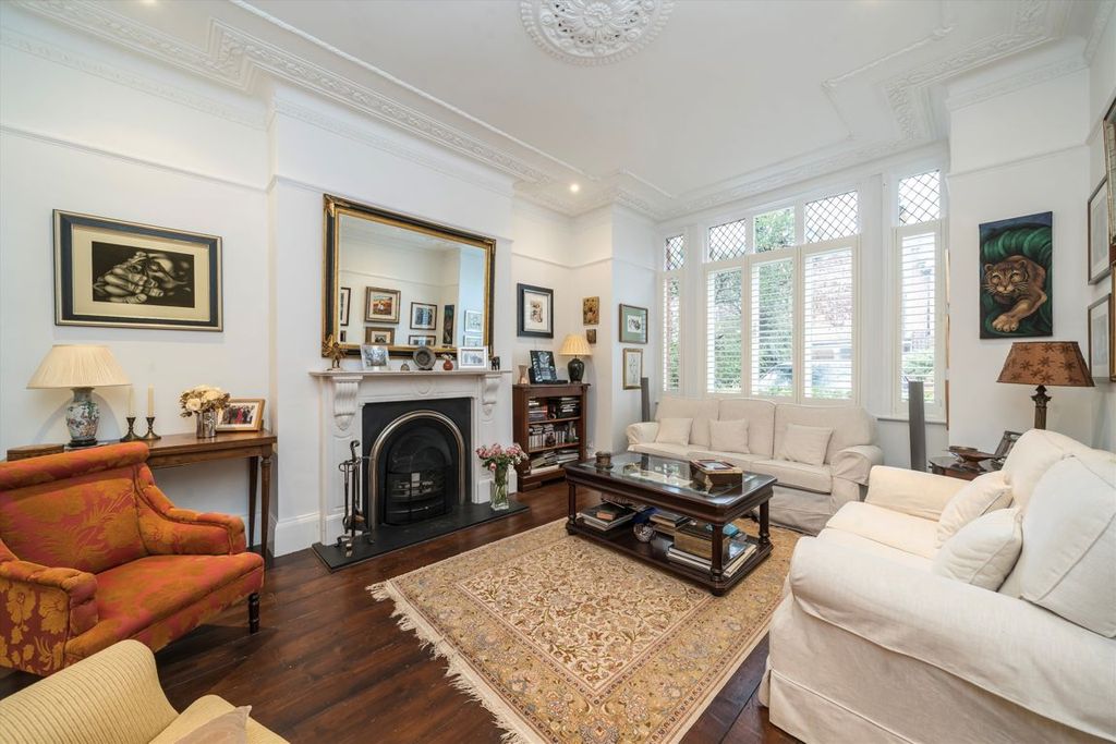 Property photo 2 of 13