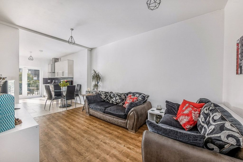 Property photo 1 of 12 Picture No. 11