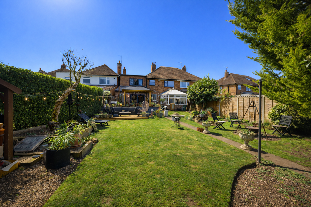 Property photo 2 of 30 Garden3