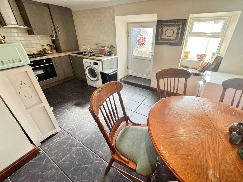 Property photo 3 of 13 Picture No. 17