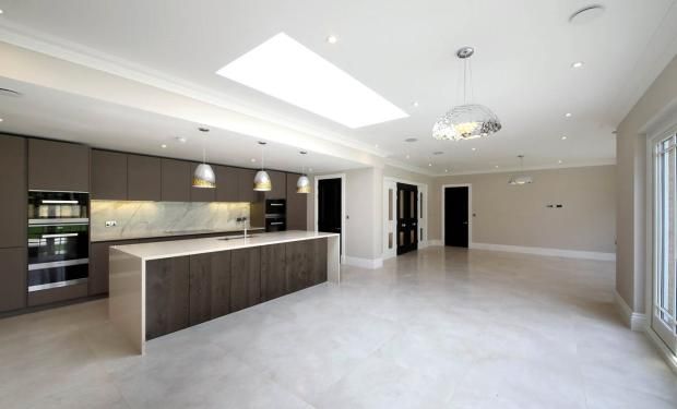 Property photo 3 of 16