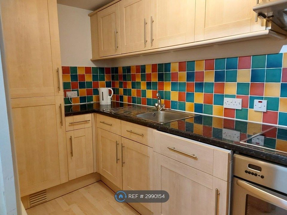 Property photo 3 of 5