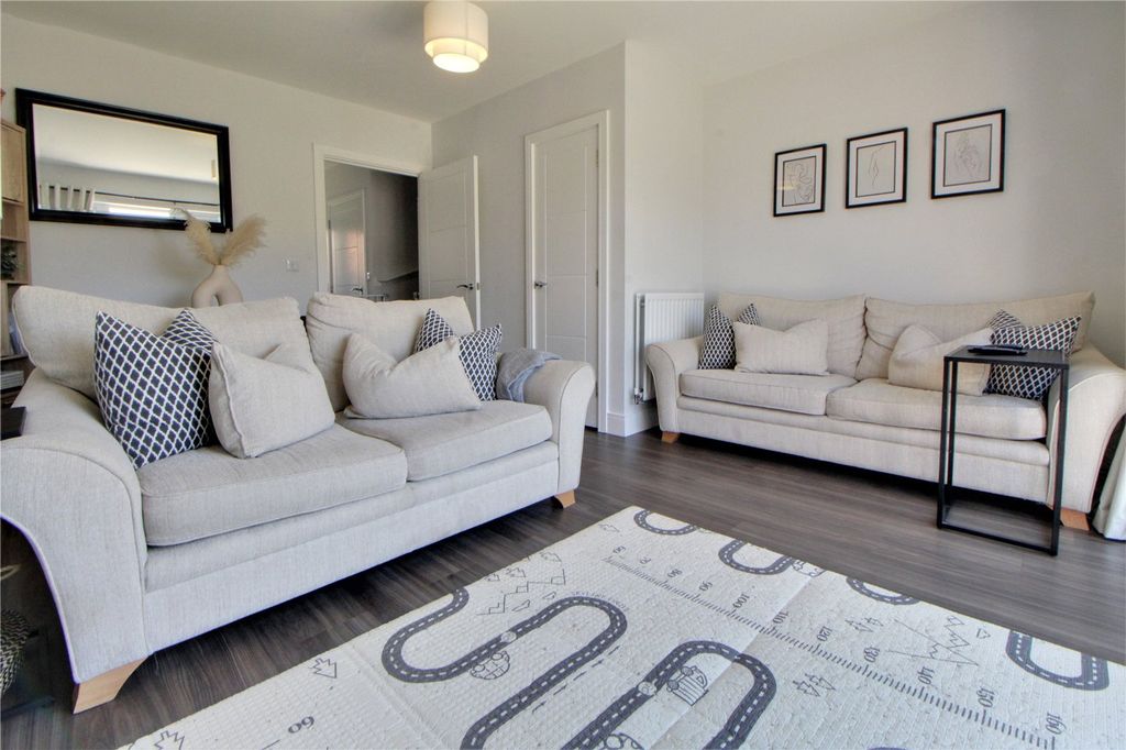 Property photo 2 of 12 Picture No. 06