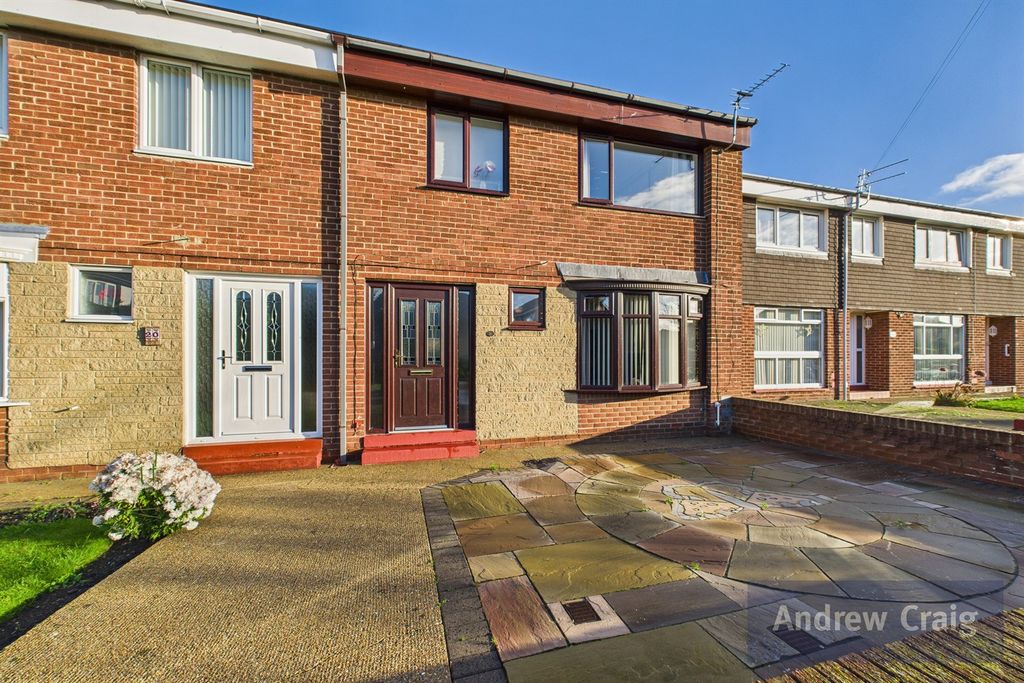 Property photo 1 of 10 (Main)