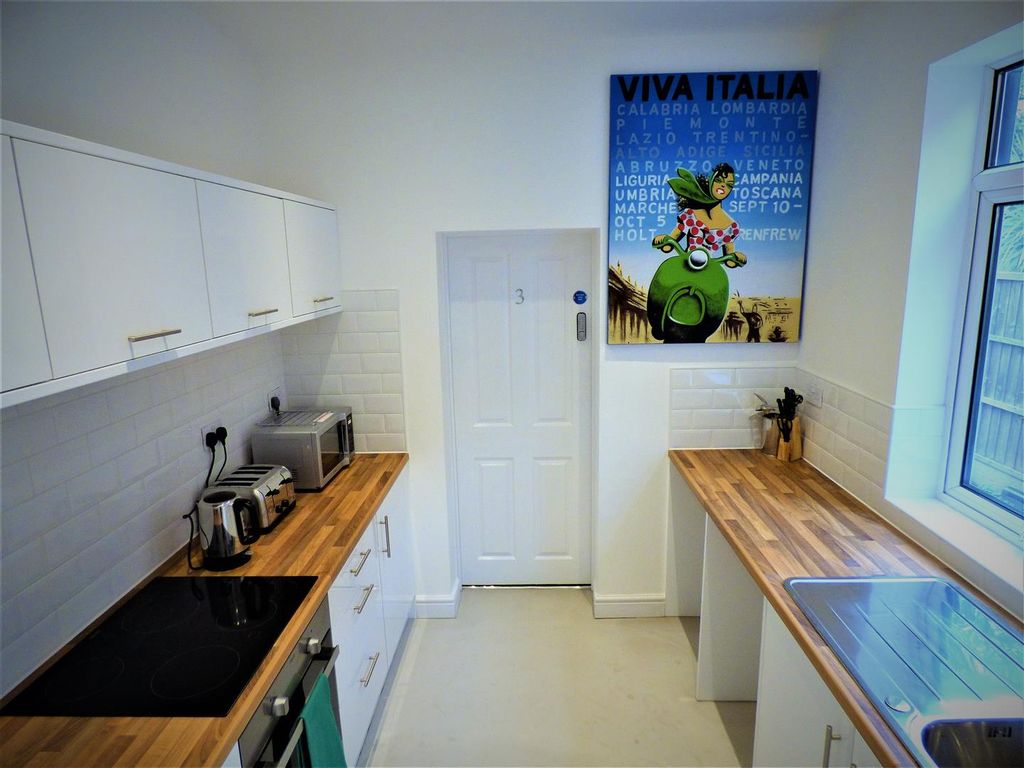 Property photo 2 of 6 P1000437.Jpg