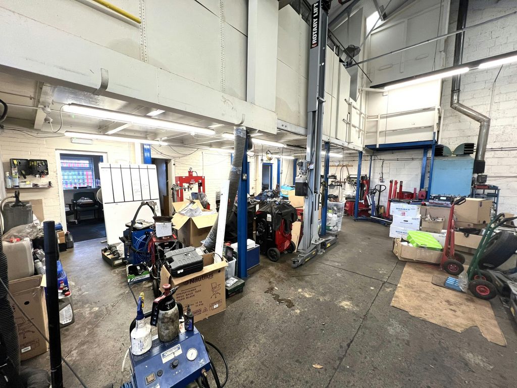 Property photo 2 of 8 Img_0209.Jpeg