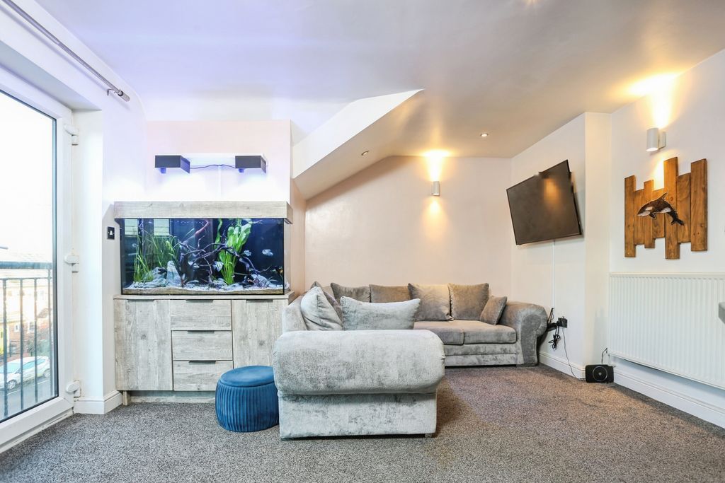 Additional image 2 of 2 bed flat for sale12 Brook Street, Loughborough LE12